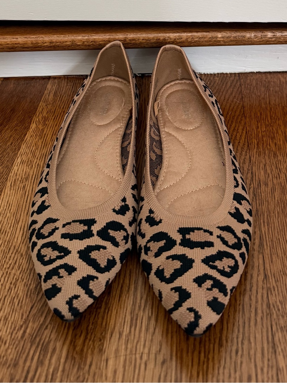 Old Navy Leopard Print Pointed Flats - Tan & Black